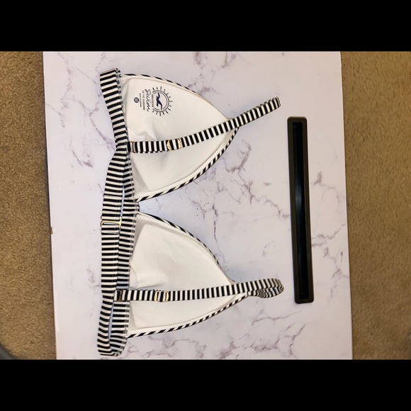 Swim Top from Hollister - Picture 2 of 3